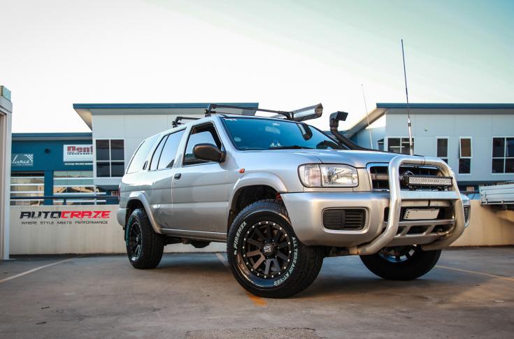 NISSAN PATHFINDER HEIST SATIN BLACK